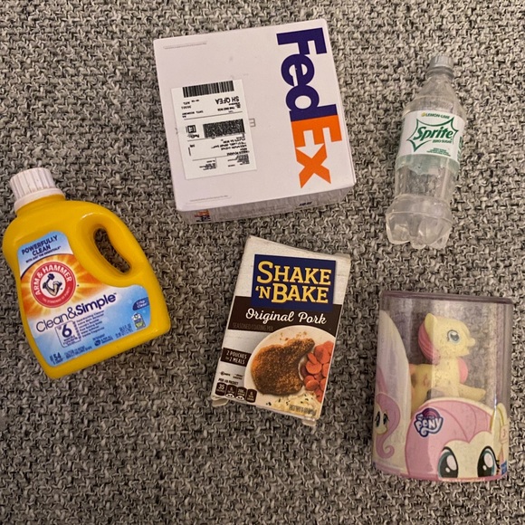 Assortment - Mini Brands & Surprise Minis! - Picture 6 of 6